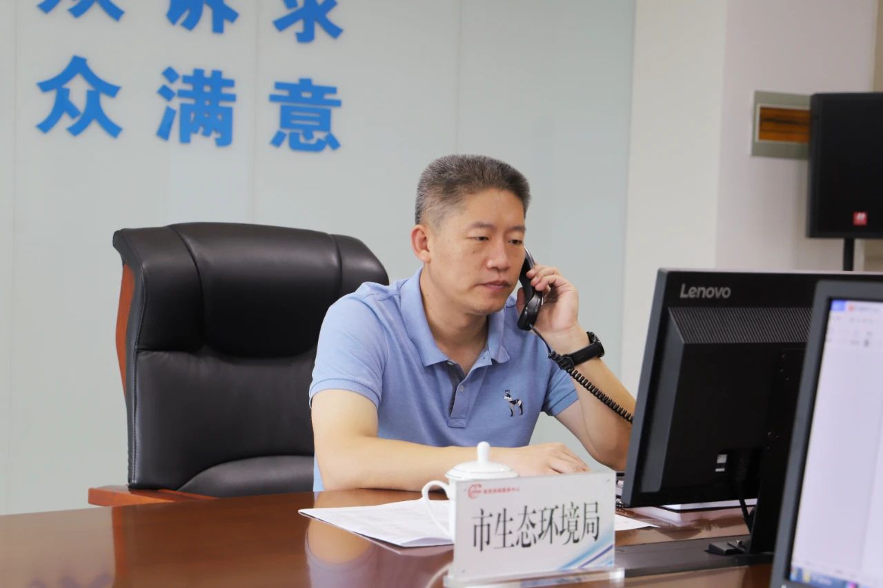 济宁市生态环境局 新闻头条 宋华东带队接听市长公开电话